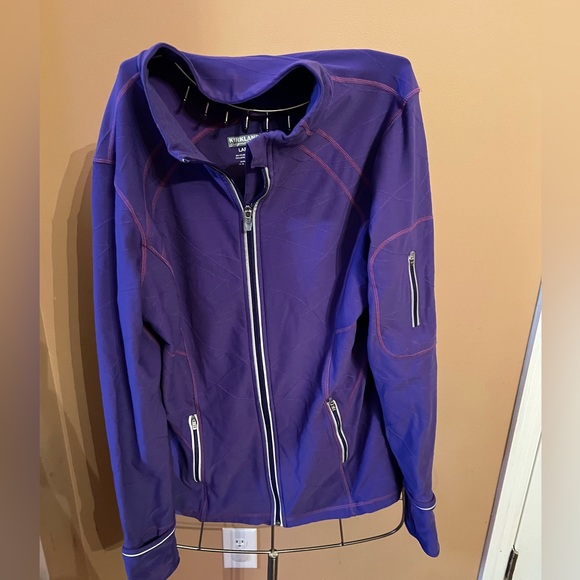 Kirkland large, Athletic Jacket - Picture 2 of 7